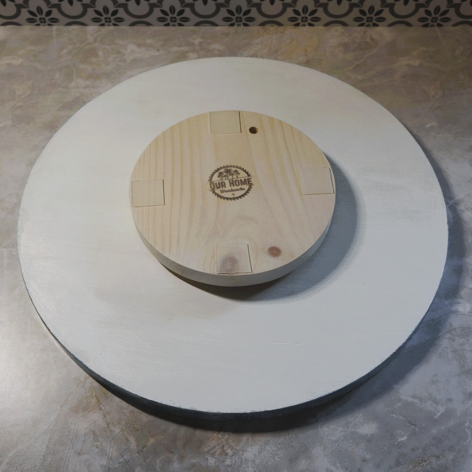 Sea Turtle Hand-Painted Beach-Inspired Lazy Susan – Solid Wood, Coastal Style for Kitchen or Dining Table